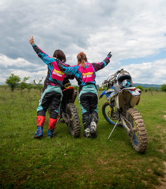 Experience for women - 6 hours of enduro and picnic in the forest