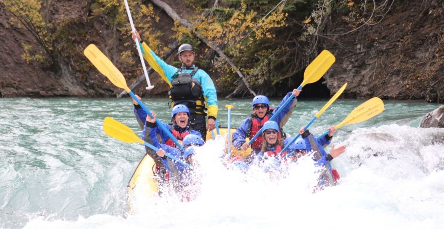 Tot ce trebuie sa stii despre experientele de rafting de pe Experimenteaza.ro