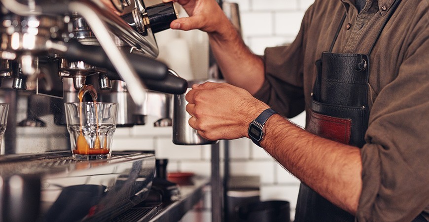 Ce este si ce ce face un barista - Atributii, responsabilitati si cum devii barista